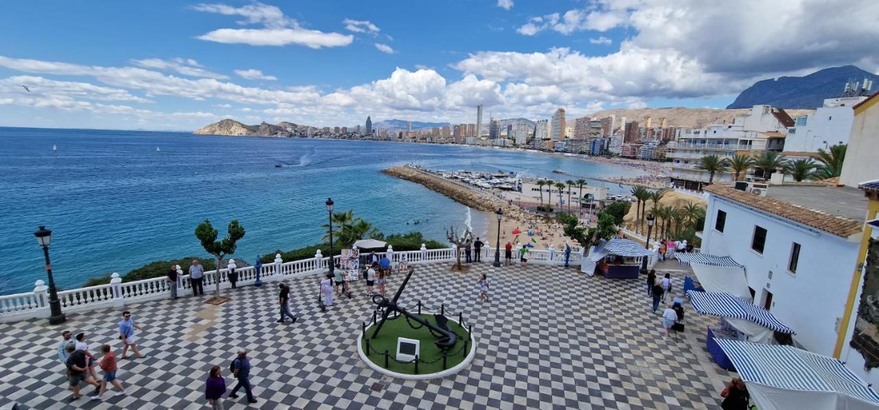 Plaza Santa Ana Apartment Benidorm Luaran gambar