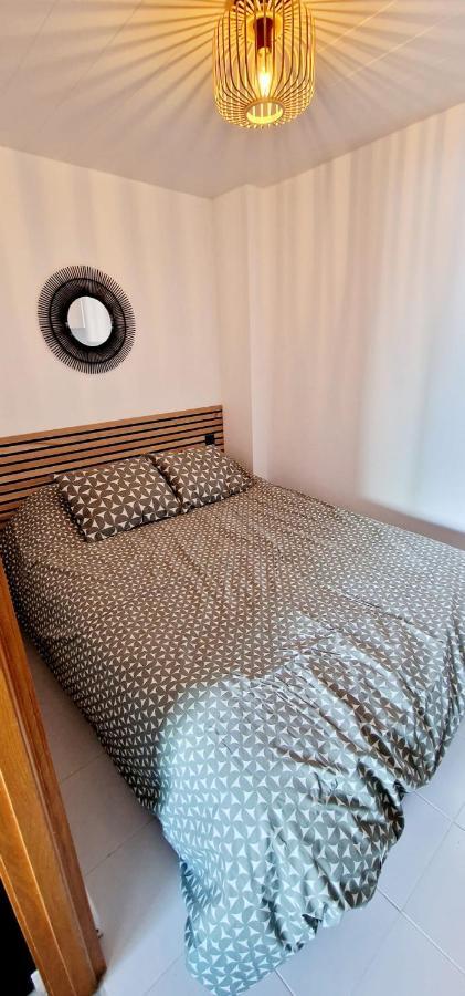 Plaza Santa Ana Apartment Benidorm Luaran gambar
